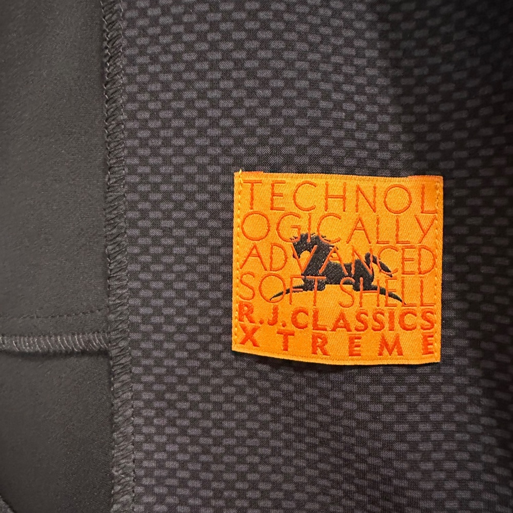 R.J. CLASSICS PALMETTO XTREME SOFT SHELL SHOW COAT - 6R BLACK TONAL - Picture 4 of 7
